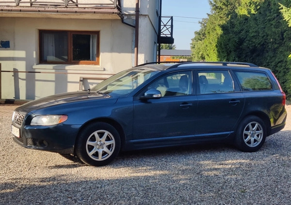 Volvo V70 cena 22500 przebieg: 250000, rok produkcji 2009 z Barlinek małe 67